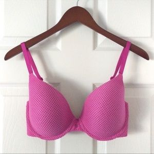 Victoria's Secret Uplift Semi Demi Lightly Lined Bra Fishnet Fucshia Pink 34DD